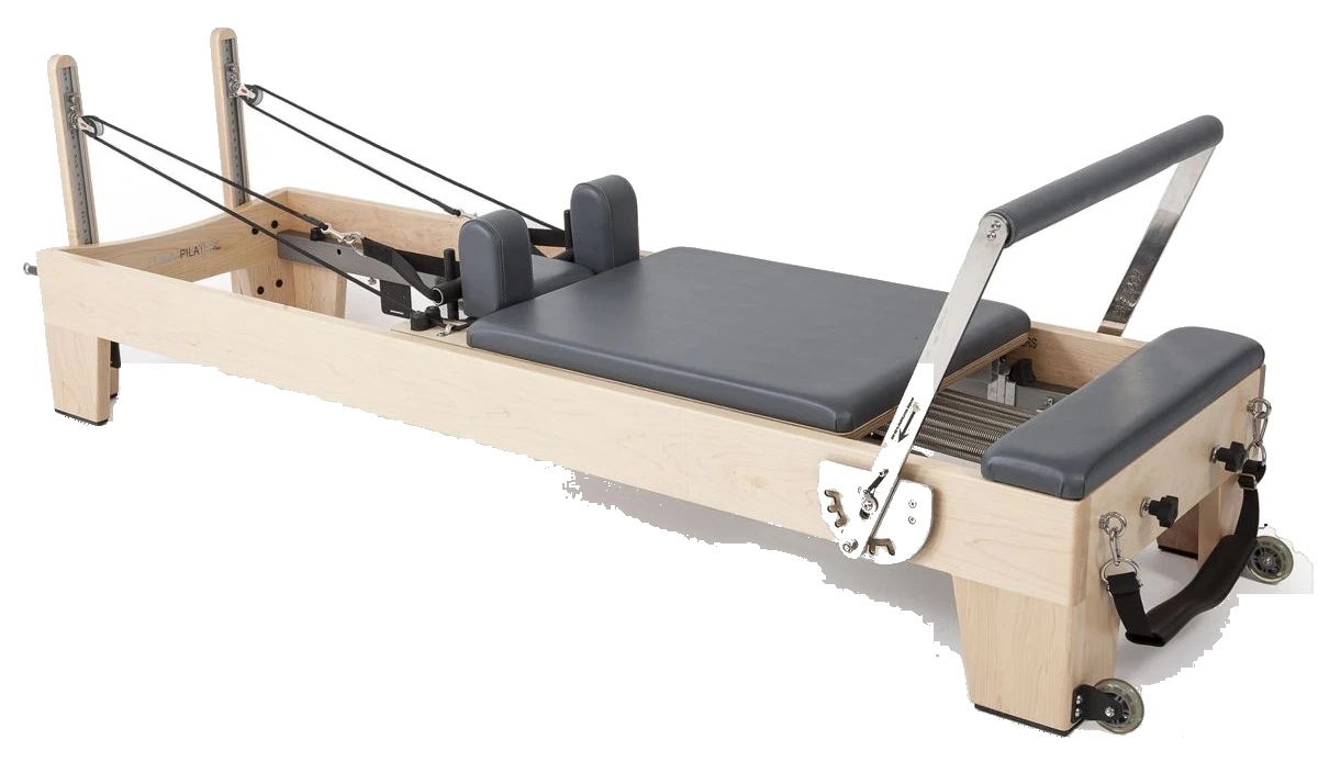 Màquina de Pilates Reformer amb estructura noble, molles i politges de precisió